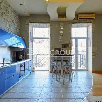 Продаж 2 кім Музейний Печерський 88,5м2 Царський будинок