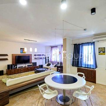 Продаж 4-к квартири (142 м2), вул. Клінічна Соломянський район