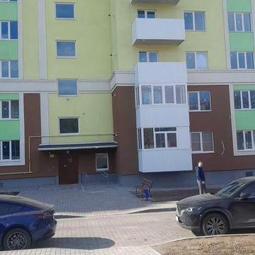 Сади.Продаж квартири в новобудові. З розпочатим ремонтом.