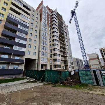Михайла Лушпи просп., 5