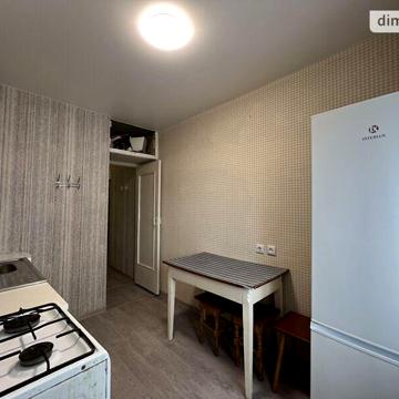 Довгострокова оренда 2к Квартира Василя Сухомлинського вулиця