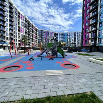 Продаж двокімнатної квартири в ЖК Фемелі Плаза із кухнею-студією Ремон ЖК Family Plaza