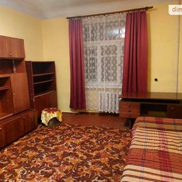 Продаж 3к Квартира Героїв України (Леніна) вулиця