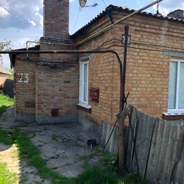 Продається трикімнатна, газифікована квартира м. Бобринець