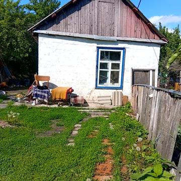 Продам пів будинку