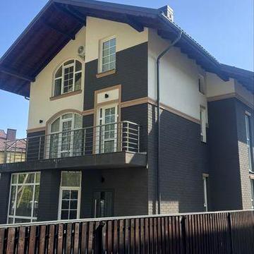 Будинок в р-ні приміських вулиць