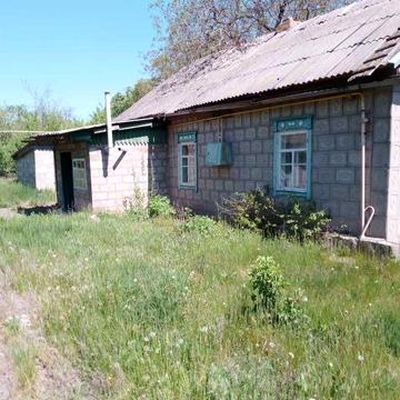 Продається хата в Криничанському районі селі Семенівка