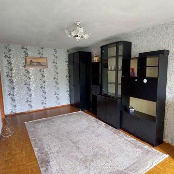 Продам 1-кімнатну квартиру. Вул.Стависька,27.