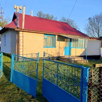 Продається будинок в с.Базалія Хмельницький ранон.