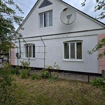 Продаж будинку м Тараща з прямим виходом до ставка