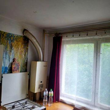 Продаж трикімнатноі квартири в центрі міста.Надвірна
