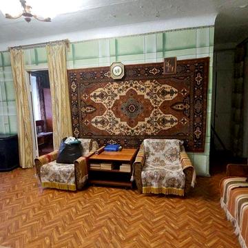Продам 3-кімнатну квартиру. Вул.Грецька,1.