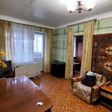 Продам 3-кімнатну квартиру. Вул.Грецька,1.
