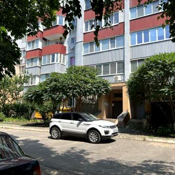 Продам Евро двушку в новострое Независимости 1 3этаж