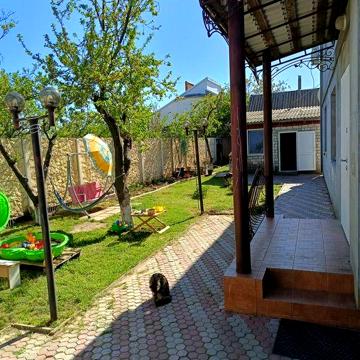 Продам добротний будинок (селище Західне)