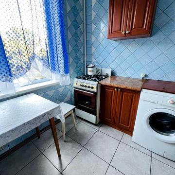 Сдам 1 комнатную квартиру по просп.Гагарина 39, метро Левада