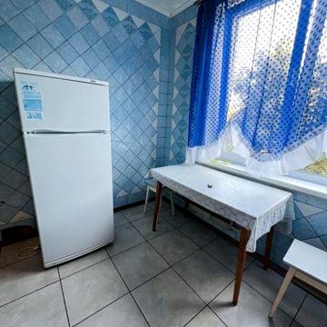 Сдам 1 комнатную квартиру по просп.Гагарина 39, метро Левада