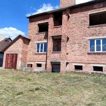 Продаж будинку на 2 входи, 12 сот. зем., Луцьк.
