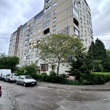 Віктора Чукаріна вул., 22