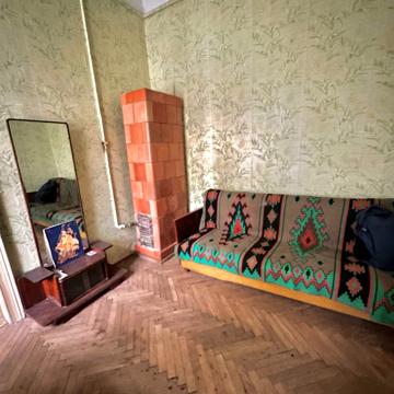 Данила Галицького пл., 6