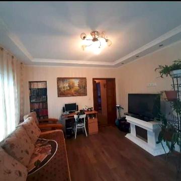 Продається капітальний будинок з капітальним ремонтом, в Дергачах