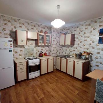 Данченка 3, Крістер Град