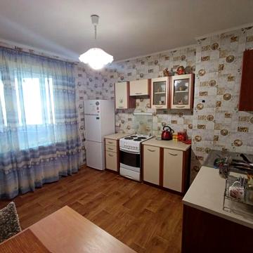 Данченка 3, Крістер Град