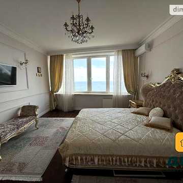 Продаж 3к Квартира Літературна вулиця