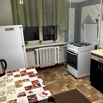 Валерія Лобановського просп. (Червонозоряний), 37