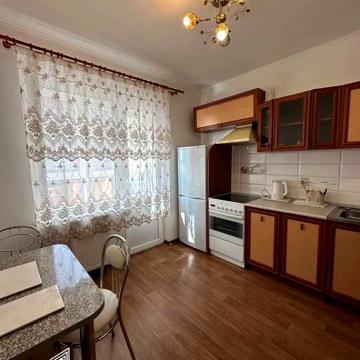 Софії Русової вул., 7