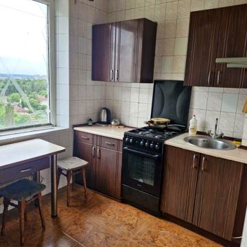 Тарасівський вїзд, 4