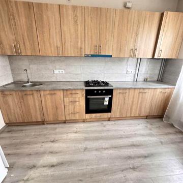 Продаж 2к Квартира Курортна вулиця