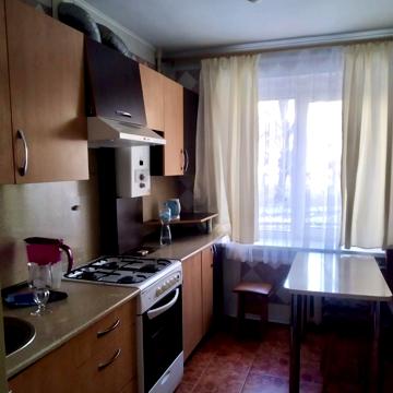 Юності просп., 3