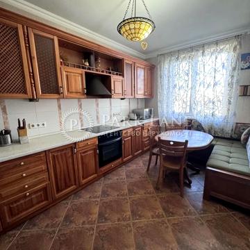 Голосіївський просп. (40-річчя Жовтня), 68