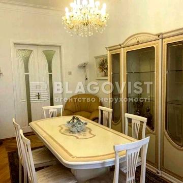 Продаж 3х кімнатної квартири з ремонтом, центр Києва, м. Золоті Ворота