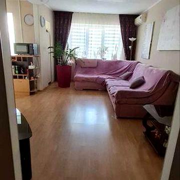 Продам 4-х комнатную квартиру на Таирова.