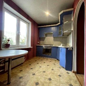 Продаж 3к Квартира Дніпровські пороги вулиця