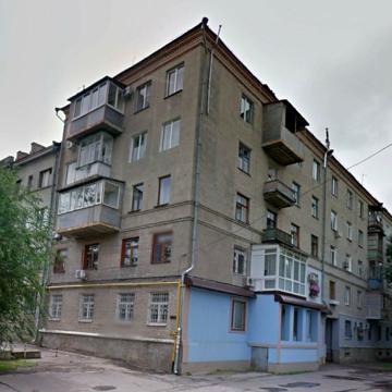 Іскринська вул., 33