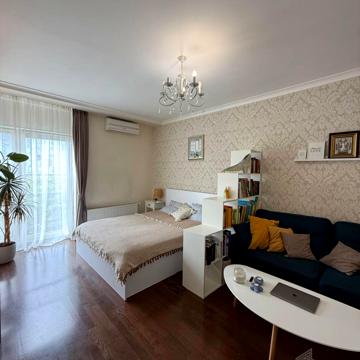 Регенераторна вул., 4