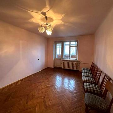 Продаж 3 км квартира вул. Карнаухова 41