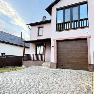 Продаж дуплекса з ремонтом та меблями на закритій території