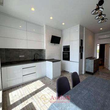 Недєліна вулиця, 78/4, Київський район, Одеса, Одеська область 105000.0 USD
