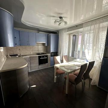 Липинського вул., 7