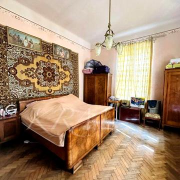 Продаж 2-кімнатної вул. Куліша (біля Форуму)