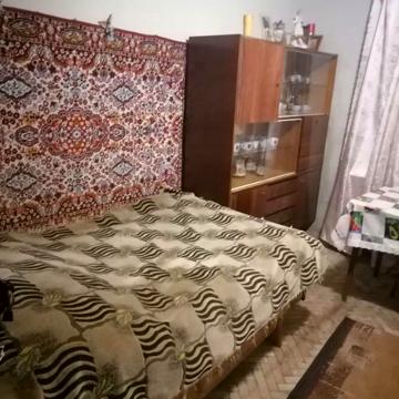 Каховська вул., 6