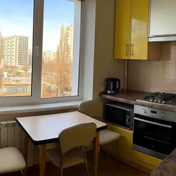 Академіка Павлова вул., 134/16