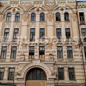 Продам 2 кім.Хмельницького Богдана10, Центр Києва Царський будинок.