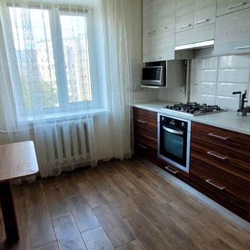 Макарова, 52