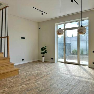 Таунхаус з ремонтом! Мінімальне оформлення