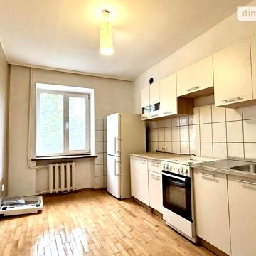 Довгострокова оренда 3к Квартира Коломийська вулиця